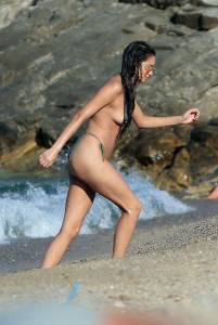 Shay-Mitchell-Topless-On-The-Beach-In-Mykonos%2C-Greece-m7b42tlj13.jpg