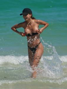 Patricia Contreras Topless On The Beach In Miami-u7b4h5q210.jpg
