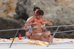 Rita Ora Topless On A Yacht In Tuscany f7b4h22330