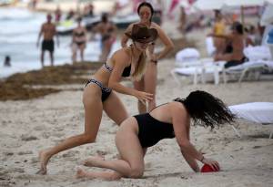 Eugenie Bouchard Nip Slip On The Beach In Miamit7b4h6o77a.jpg