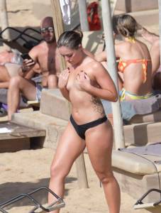 Olympia Valance Topless On The Beach In Mykonos b7b42swjeh