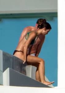 Lena Meyer-Landrut Caught Topless! d7b4h54djf