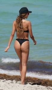 Patricia Contreras Topless On The Beach In Miami-17b4h5pmi0.jpg