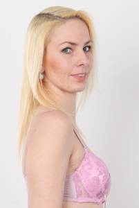 Czechcasting-Model-e1096-1525-Michaela-e7b57l2pcy.jpg