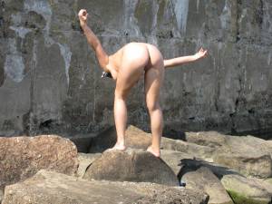 Naked pussy hot outdoor Nudity x 24 z7b5jc877l