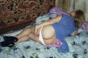 Russian Grandmother Posing Naked At Home x104-y7b5j6nb0a.jpg
