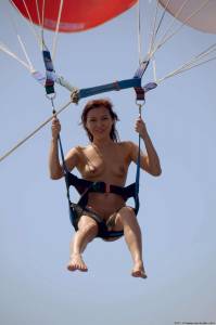 Naked Hang Gliding! x10 s7b59tfke0
