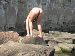 Naked pussy hot outdoor Nudity x 24 q7b5jc95r2