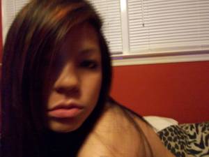 Sexy Young Brunette Teenie x219 e7b6r7gu54