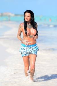 Jemma-Lucy-Topless-On-The-Beach-In-The-Caribbean-f7b74n3oko.jpg