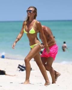 Laura Cremaschi Topless In The Sea In Miami-m7b74mp5uj.jpg