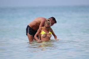 Laura Cremaschi Topless In The Sea In Miami-h7b74mm1i4.jpg