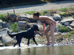 Voyeur Purple Bikini Girl Spy c7b8qs5476