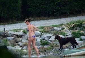 Voyeur Purple Bikini Girl Spy c7b8qrswj0