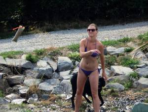 Voyeur Purple Bikini Girl Spy z7b8qscn6o