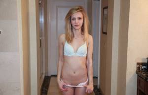 Cute Little Blonde Girlfriend [x40]-z7b76kll72.jpg