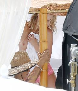 Elsa Hosk Nipples While Changing Outfits On A VS Photoshoot In Miami-e7b7lffaeu.jpg