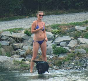 Voyeur Purple Bikini Girl Spy m7b8qrwku6