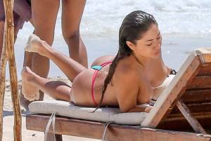 Arianny Celeste Topless On The Beach In Mexico-67b79e2f62.jpg