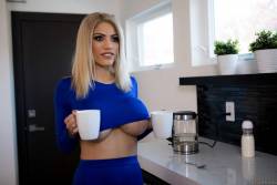 Amber Alena Virile Voyeur - 271x y7bj09bss6
