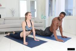 Samantha Hayes Doing Some Yoga On That Big Black Cock (x267) 4480x6720-k7bjh8o1si.jpg