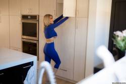 Amber Alena Virile Voyeur - 271x t7bj093t1h