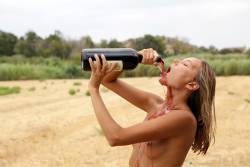 Clover I am Thirsty - x16 - 5472px d7bkgg8ctx