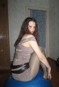 Amateur hottie gets naked at home 1637 d7bjavqsi7