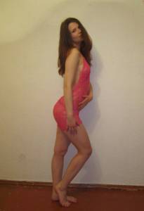 Amateur hottie gets naked at home 1637 t7bjav3vry