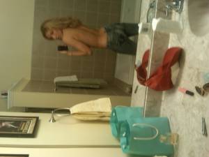 Amateur Blonde Self Pics x38-e7bke1hnc0.jpg