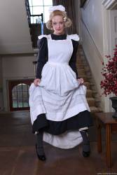 Rebecca More Loulou Downton Grabby - 912x z7bklkrj6e