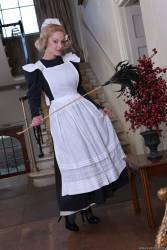 Rebecca More Loulou Downton Grabby - 912x q7bkll9kxs