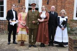 Rebecca More Loulou Downton Grabby - 912x k7bkmdgwa4