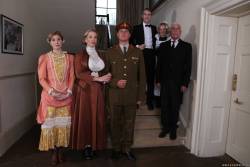 Rebecca More Loulou Downton Grabby - 912x z7bkmcoxwp