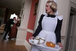 Rebecca More Loulou Downton Grabby - 912x n7bkmfbnkj