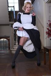 Rebecca More Loulou Downton Grabby - 912x t7bkllayim
