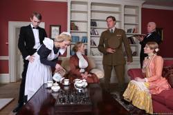Rebecca More Loulou Downton Grabby - 912x 47bkme0tlv