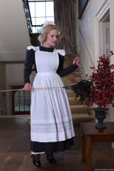 Rebecca More Loulou Downton Grabby - 912x f7bklllquu
