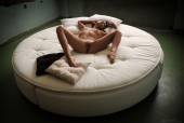 Round Bed with Joy Lamore q7bl6f3zai