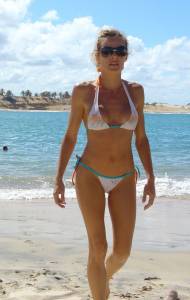 Celine, French Hottie and nudist [x60] l7bmdufxgq