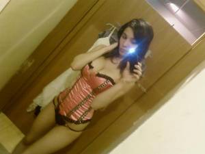 Busty British selfshoter [50photos] j7bmdrbg6n