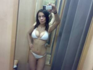Busty British selfshoter [50photos] b7bmdpwurb