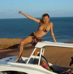 Celine, French Hottie and nudist [x60] k7bmdu347i