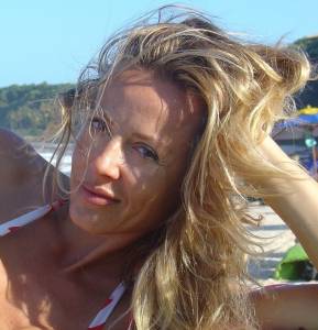 Celine, French Hottie and nudist [x60] k7bmdvmkyo
