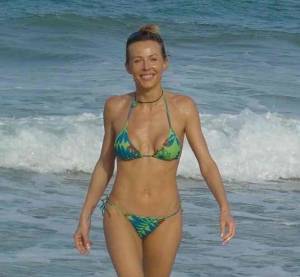 Celine, French Hottie and nudist [x60] u7bmdv330a