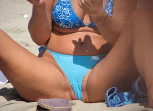 Beach MILF Pussy Slip 17bmeeh1fa