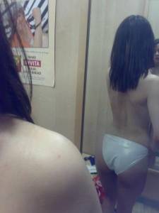 Busty British selfshoter [50photos] 27bmdqcaku