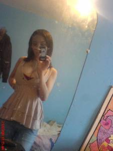 Busty British selfshoter [50photos] 67bmdq7dor