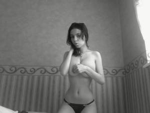Busty British selfshoter [50photos] w7bmdqfmwe