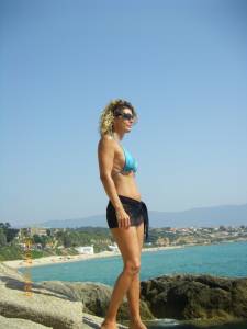 Celine, French Hottie and nudist [x60] v7bmdvb12u